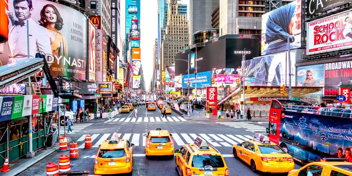 What Is Digital Out-of-Home (DOOH) Media? Definition, Examples, and Key Benefits